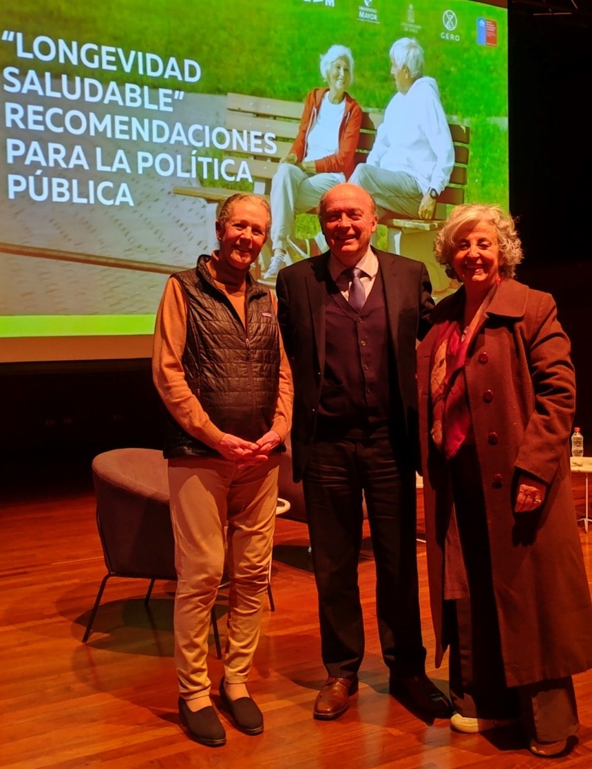 En_el_encuentro_de_la_GEROChile_expusieron_Olga_Urra_y_Ximena_Abogabir.jpg